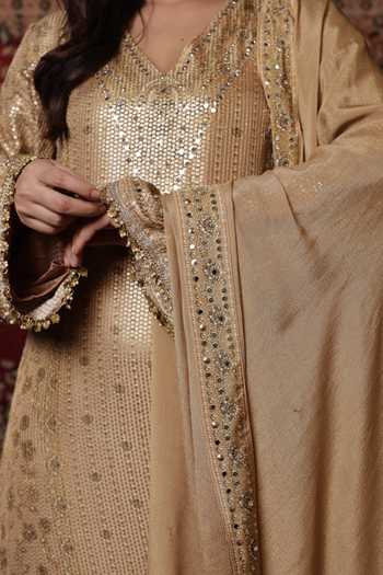 Buy Surkh Syahi Gold Crepe V-neck, Yes Sequin Work Kurta Set Online at Aza Fashions Buy_Surkh Syahi_Gold Crepe V-neck, Yes Sequin Work Kurta Set _Online_at_Aza_Fashions