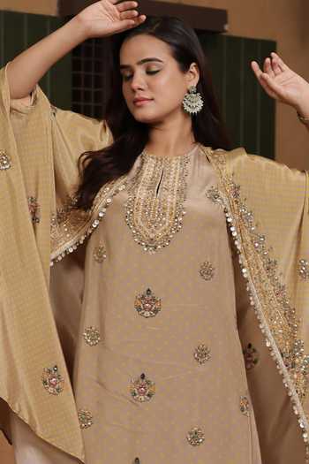 Buy Surkh Syahi Beige Crepe Round Neck Printed Cape And Kurta Set Online at Aza Fashions Buy_Surkh Syahi_Beige Crepe Round Neck Printed Cape And Kurta Set _Online_at_Aza_Fashions