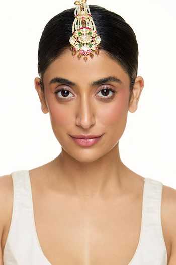 Raabta By Rahul_Multi Color Jash E Ishq Pearl Strand Maangtikka _Online_at_Aza_Fashions