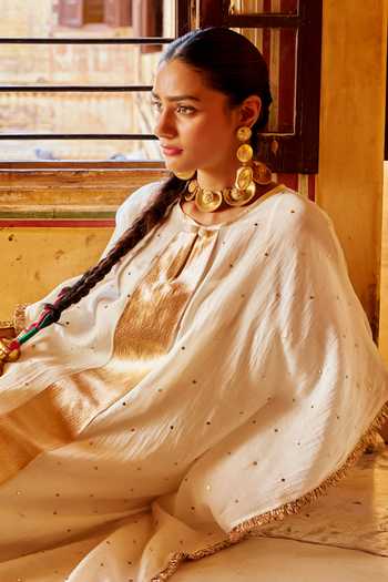 Buy Preevin Ivory Organza, Chanderi Silk Round Neck Mukaish Work Kaftan And Pant Set Online at Aza Fashions Buy_Preevin_Ivory Organza, Chanderi Silk Round Neck Mukaish Work Kaftan And Pant Set _Online_at_Aza_Fashions