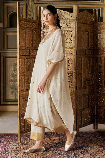 Buy Preevin Ivory Organza, Chanderi Silk V-neck Mukaish Work Kaftan And Pant Set Online at Aza Fashions Buy_Preevin_Ivory Organza, Chanderi Silk V-neck Mukaish Work Kaftan And Pant Set _Online_at_Aza_Fashions