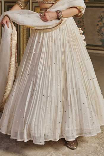 Preevin_Gold Organza, Chanderi Silk V-neck Mukaish Work Lehenga Set _Online_at_Aza_Fashions