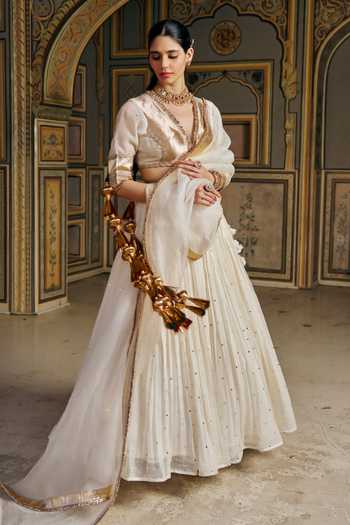 Preevin_Gold Organza, Chanderi Silk V-neck Mukaish Work Lehenga Set _at_Aza_Fashions
