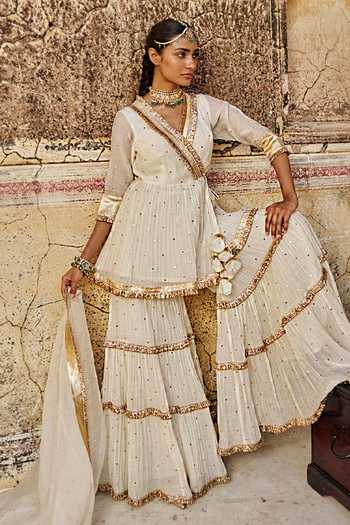Shop Preevin Ivory Organza, Chanderi Silk V-neck, Yes Embroidered Peplum Kurta Set Online at Aza Fashions Shop_Preevin_Ivory Organza, Chanderi Silk V-neck, Yes Embroidered Peplum Kurta Set _Online_at_Aza_Fashions