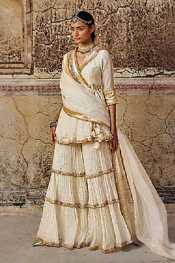 Preevin Ivory Organza, Chanderi Silk V-neck, Yes Embroidered Peplum Kurta Set at Aza Fashions Preevin_Ivory Organza, Chanderi Silk V-neck, Yes Embroidered Peplum Kurta Set _at_Aza_Fashions