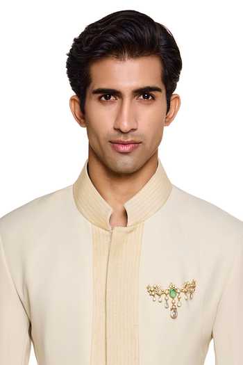 Raabta By Rahul Bahaar Bagh Brooch