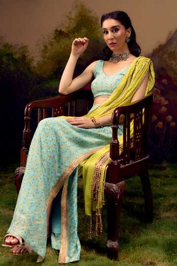 Muskann Kapadiaa Tarang Woven Pre-Draped Saree With Blouse 