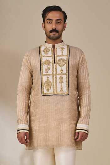 Masaba Gold Tissue, Silk, Viscose Ivory Kochi Conch Kurta Set at Aza Fashions Masaba_Gold Tissue, Silk, Viscose Ivory Kochi Conch Kurta Set _at_Aza_Fashions