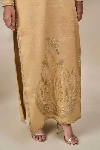 Shop Masaba Gold Silk, Tissue Plunge , Square Saanjh Savera Kurta And Pant Set Online at Aza Fashions Shop_Masaba_Gold Silk, Tissue Plunge , Square Saanjh Savera Kurta And Pant Set _Online_at_Aza_Fashions