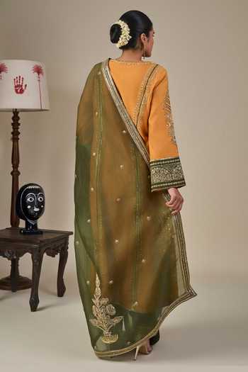 Masaba Meetha Paan Pataka Embroidered Kurta Set