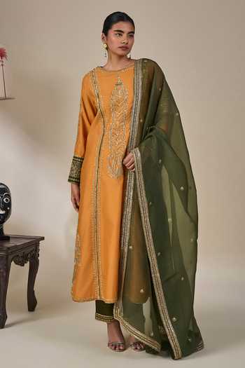 Buy Masaba Orange Silk, Organza Round Neck Meetha Paan Pataka Embroidered Kurta Set Online at Aza Fashions Buy_Masaba_Orange Silk, Organza Round Neck Meetha Paan Pataka Embroidered Kurta Set _Online_at_Aza_Fashions