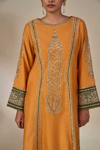 Masaba Orange Silk, Organza Round Neck Meetha Paan Pataka Embroidered Kurta Set at Aza Fashions Masaba_Orange Silk, Organza Round Neck Meetha Paan Pataka Embroidered Kurta Set _at_Aza_Fashions