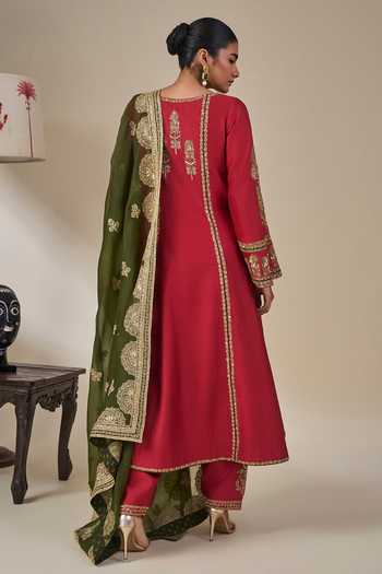 Masaba Ishq Ilaichi Embroidered Kurta Set