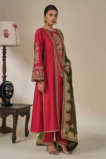 Masaba Red Silk, Organza Round Neck Ishq Ilaichi Embroidered Kurta Set Online at Aza Fashions Masaba_Red Silk, Organza Round Neck Ishq Ilaichi Embroidered Kurta Set _Online_at_Aza_Fashions