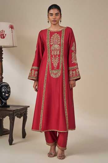 Masaba Red Silk, Organza Round Neck Ishq Ilaichi Embroidered Kurta Set at Aza Fashions Masaba_Red Silk, Organza Round Neck Ishq Ilaichi Embroidered Kurta Set _at_Aza_Fashions