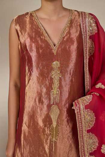 Masaba Maroon Organza, Silk, Tissue V-neck Khwaab Ki Kahaani Embroidered Kurta Set at Aza Fashions Masaba_Maroon Organza, Silk, Tissue V-neck Khwaab Ki Kahaani Embroidered Kurta Set _at_Aza_Fashions