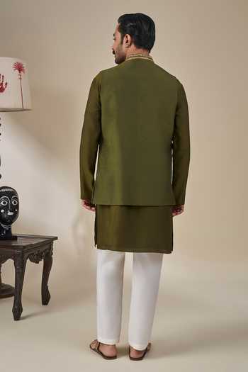 Masaba Jashn Jigar Embroidered Bundi Kurta Set