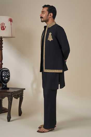 Shop Masaba Black Silk, Viscose Embroidery, Zari Khushboo Khwaab Bundi And Kurta Set Online at Aza Fashions Shop_Masaba_Black Silk, Viscose Embroidery, Zari Khushboo Khwaab Bundi And Kurta Set _Online_at_Aza_Fashions