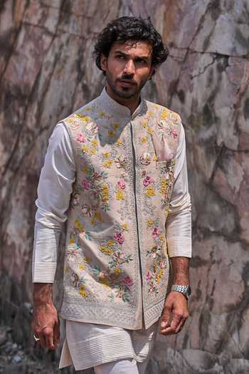 Anushree Reddy Camellia Creeper Bundi Set