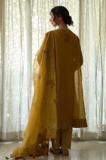 Swatti Kapoor Kuhu Block Print Kurta Pant Set