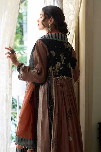 Buy_Swatti Kapoor_Orange Chanderi, Cotton, Silk Organza Aria Hand Block Print Anarkali Set _Online_at_Aza_Fashions