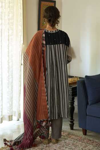 Swatti Kapoor Shama Handwoven Kurta Pant Set