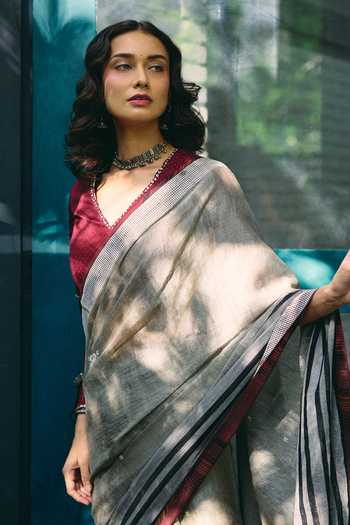 Shop Swatti Kapoor Black Silk, Cotton V-neck Sudha Handwoven Saree With Janki Blouse Online at Aza Fashions Shop_Swatti Kapoor_Black Silk, Cotton V-neck Sudha Handwoven Saree With Janki Blouse _Online_at_Aza_Fashions