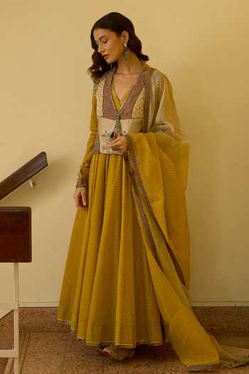 Buy Swatti Kapoor Yellow Cotton, Chanderi V-neck, Sital Handwoven Anarkali Set With Alka Gilet Buy_Swatti Kapoor_Yellow Cotton, Chanderi V-neck, Sital Handwoven Anarkali Set With Alka Gilet