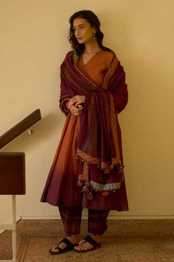 Swatti Kapoor Maroon Cotton, Chanderi V-neck Rekha Ombre Anarkali Set With Usha Gilet at Aza Fashions Swatti Kapoor_Maroon Cotton, Chanderi V-neck Rekha Ombre Anarkali Set With Usha Gilet _at_Aza_Fashions