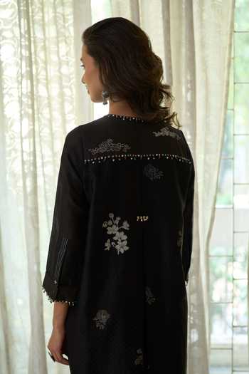 Swatti Kapoor Sira Hand Block Print Kurta Set