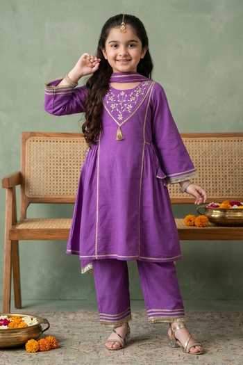 Petite Pomme Yoke Embroidered Kurta Set