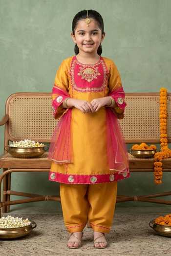 Petite Pomme Embroidered Kurta Set