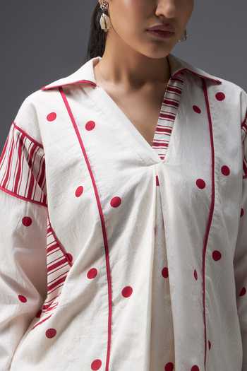 Shop Aaroh By Dolly White Pure Cotton V-, Collared Hand Block Print Top And Pant Set Online at Aza Fashions Shop_Aaroh By Dolly_White Pure Cotton V-, Collared Hand Block Print Top And Pant Set _Online_at_Aza_Fashions