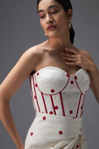 Shop Aaroh By Dolly White Pure Cotton Tassels Sweetheart Neck Polka Dot Print Corset And Skirt Set Online at Aza Fashions Shop_Aaroh By Dolly_White Pure Cotton Tassels Sweetheart Neck Polka Dot Print Corset And Skirt Set _Online_at_Aza_Fashions