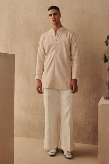 Shop Twenty Nine Cream Silk Applique Work Kurta Online at Aza Fashions Shop_Twenty Nine_Cream Silk Applique Work Kurta _Online_at_Aza_Fashions