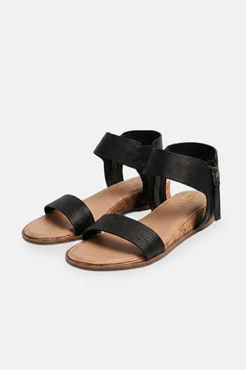 Heel Your Sole Nox Black Flats 