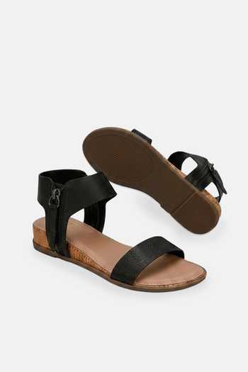 Heel Your Sole Black Nox Flats at Aza Fashions Heel Your Sole_Black Nox Flats _at_Aza_Fashions