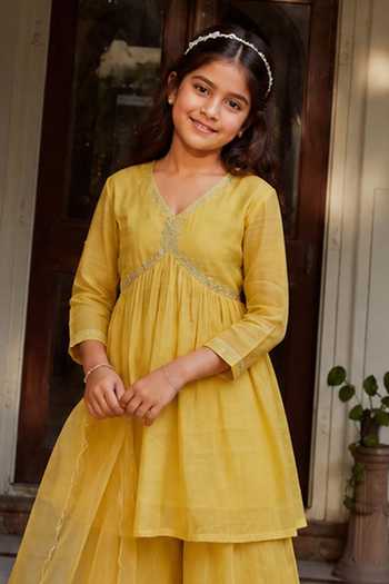 Buy Charu Makkar Yellow Chanderi, Tissue, Organza Yoke Gathered Kurta Set Online at Aza Fashions Buy_Charu Makkar_Yellow Chanderi, Tissue, Organza Yoke Gathered Kurta Set _Online_at_Aza_Fashions