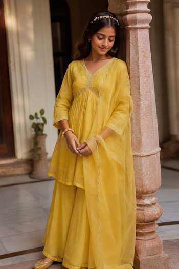 Charu Makkar Yellow Chanderi, Tissue, Organza Yoke Gathered Kurta Set at Aza Fashions Charu Makkar_Yellow Chanderi, Tissue, Organza Yoke Gathered Kurta Set _at_Aza_Fashions