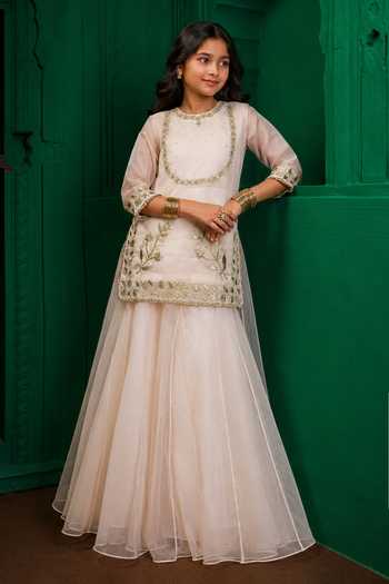 Charu Makkar Ivory Organza Embroidered Kurta Sharara Set Online at Aza Fashions Charu Makkar_Ivory Organza Embroidered Kurta Sharara Set _Online_at_Aza_Fashions