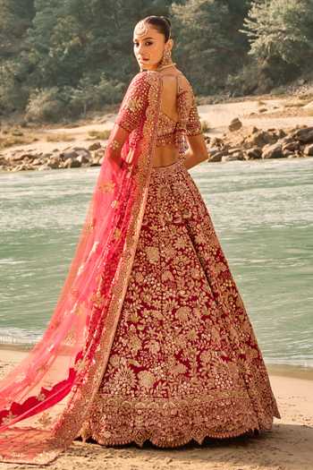 Nitika Gujral Red Silk, Net Sweetheart Neck Vermillion Forest Bridal Lehenga Set Online at Aza Fashions Nitika Gujral_Red Silk, Net Sweetheart Neck Vermillion Forest Bridal Lehenga Set _Online_at_Aza_Fashions