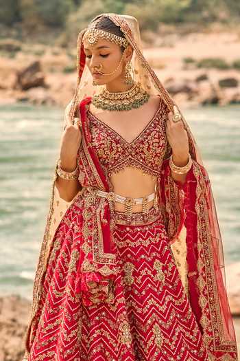 Nitika Gujral Red Silk, Net Sweetheart Neck Scarlet Heirloom Bridal Lehenga Set Online at Aza Fashions Nitika Gujral_Red Silk, Net Sweetheart Neck Scarlet Heirloom Bridal Lehenga Set _Online_at_Aza_Fashions