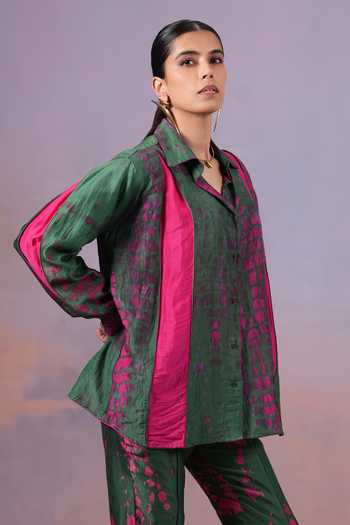 Shop Ananya Agrawal Label Pink Silk, Linen Collared Neck Rangrezi Shibori Dyed Shirt Online at Aza Fashions Shop_Ananya Agrawal Label_Pink Silk, Linen Collared Neck Rangrezi Shibori Dyed Shirt _Online_at_Aza_Fashions