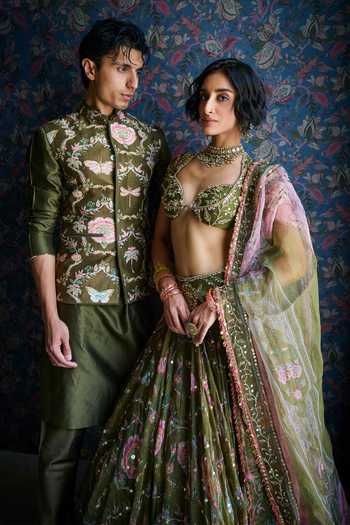 Mahima Mahajan_Green Silk Organza Sweetheart Neck Dusa Floral Embroidered Lehenga Set _Online_at_Aza_Fashions