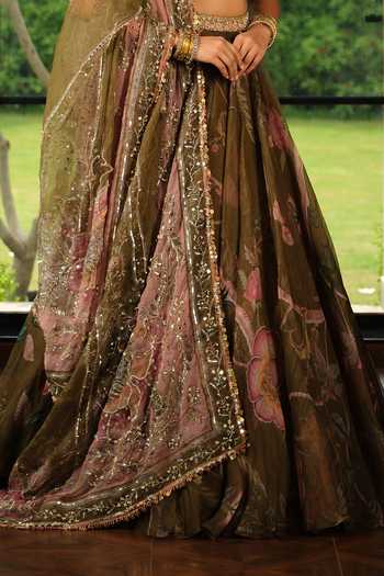 Buy_Mahima Mahajan_Green Silk Organza Sweetheart Neck Neha Printed Lehenga Set _Online_at_Aza_Fashions