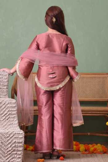 Petite Pomme Neckline Embroidered Kurta Set 