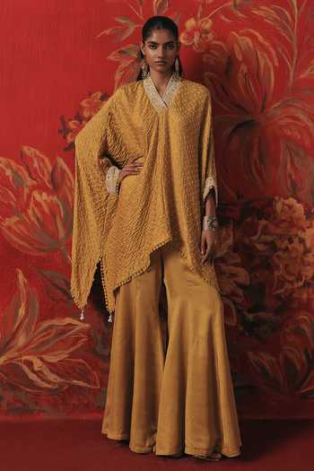 Twenty Nine V-Neck Bandhani Kaftan 