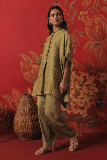 Twenty Nine_Green Silk Collared Neck Ruffled Sleeve Bandhani Tunic _Online_at_Aza_Fashions