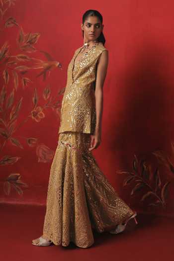 Twenty Nine Gold Net Plunge Neck Sleeveless Embroidered Peplum Jacket Online at Aza Fashions Twenty Nine_Gold Net Plunge Neck Sleeveless Embroidered Peplum Jacket _Online_at_Aza_Fashions