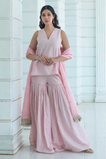 Monk & Mei By Sonia Anand Stella Embroidered Kurta Set 